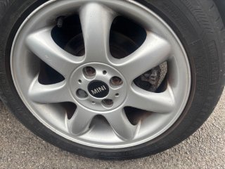 /photos/9945/2fc97852-a6b9-4063-8913-dbb94cc0d903_i320x240.jpg