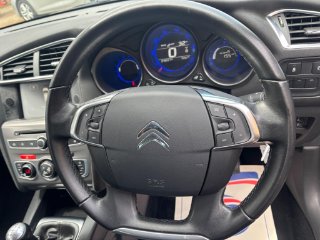 /photos/9945/3c21fef9-a7ce-402a-90fa-e40766081882_i320x240.jpg
