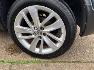 /photos/9945/55f7cc02-200c-4295-a91b-70a5a6cf68eb_i320x240.jpg