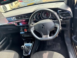 /photos/9945/825cfc91-2866-45a5-be40-29d4c41405c9_i320x240.jpg