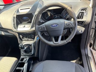 /photos/9945/8bc4b664-f844-40a3-bfb7-a1a1c5d1b19d_i320x240.jpg