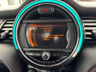/photos/9945/cfdf305e-4e55-480c-b9bc-6b3b439e7cbb_i320x240.jpg